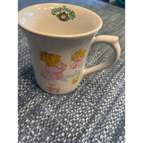 Vintage 1984 Cabbage Patch Kids Coffee cup mug - Picture 1 of 5
